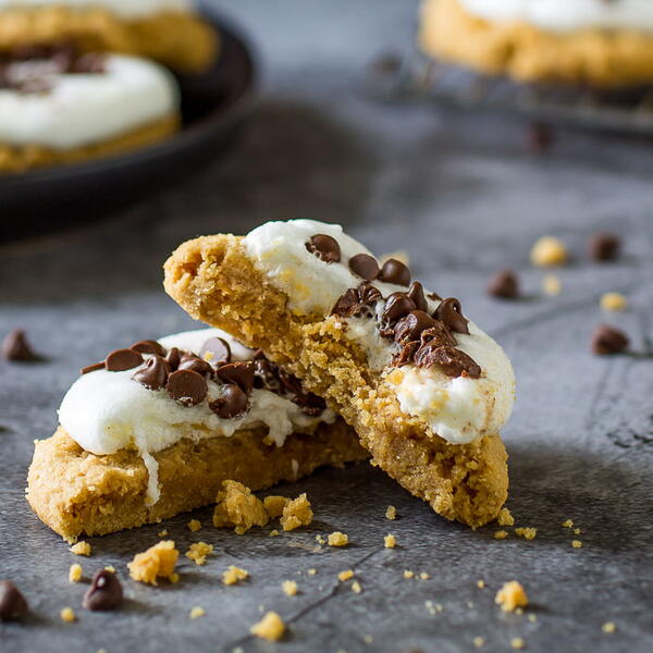 Peanut Butter Smores Cookies Peanut Butter S'mores Cookies