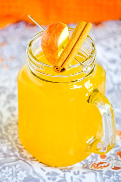 Boozy Caramel Apple Cider Boozy Caramel Apple Cider