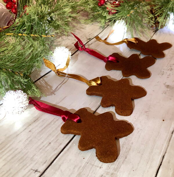 Applesauce Cinnamon Ornaments Applesauce Cinnamon Ornaments