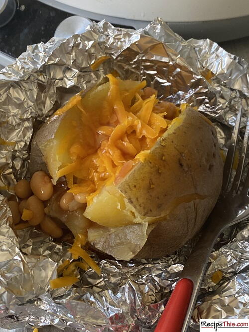 Slow Cooker Jacket Potatoes With Cheese Beans Slow Cooker Jacket Potatoes With Cheese & Beans