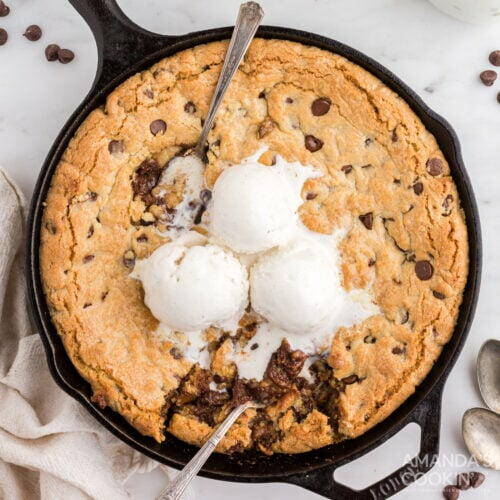 Chocolate Chip Cookie Skillet Chocolate Chip Cookie Skillet