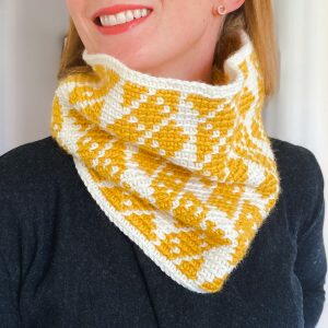 Diamond Ladder Tapestry Crochet Cowl - Free Pattern Diamond Ladder Tapestry Crochet Cowl - Free Pattern