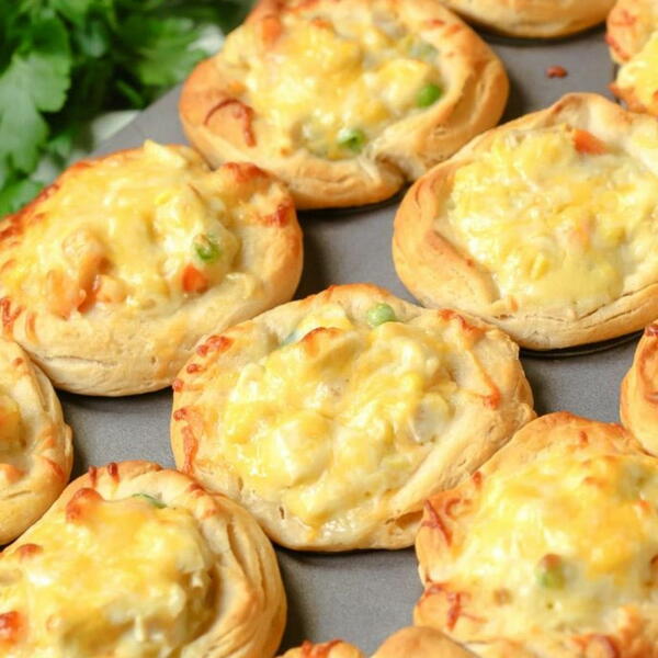 Chicken Pot Pie With Biscuits Chicken Pot Pie With Biscuits