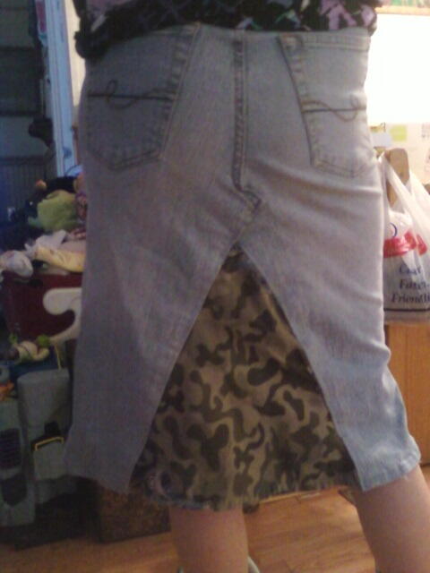 Upcycling Blue Jeans Into a Skirt Upcycling Blue Jeans Into a Skirt