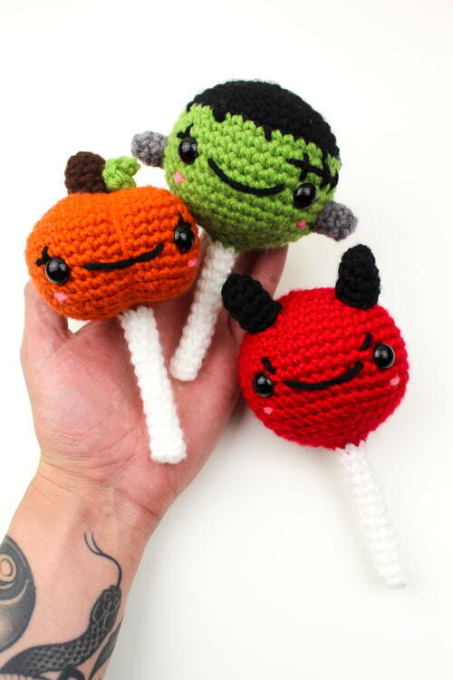 Crochet Monster Cake Pop Pattern Crochet Monster Cake Pop Pattern