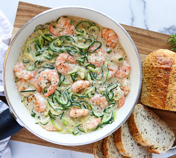 Fettuccine Alfredo With Shrimp Zucchini Noodles Fettuccine Alfredo With Shrimp Zucchini Noodles
