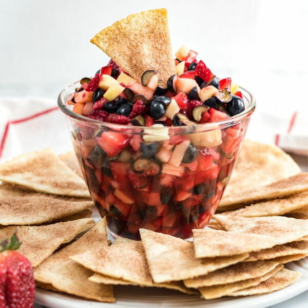 Fruit Salsa With Cinnamon Chips Fruit Salsa With Cinnamon Chips