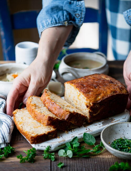 Cheddar Chive Beer Bread