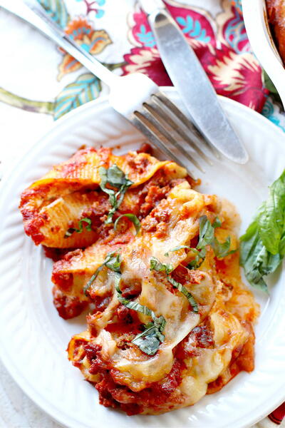 Stuffed Ricotta Shells with Meat Sauce Stuffed Ricotta Shells with Meat Sauce
