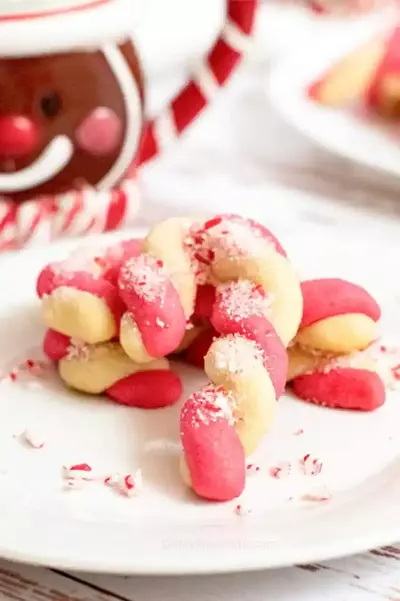 Peppermint Candy Cane Cookies