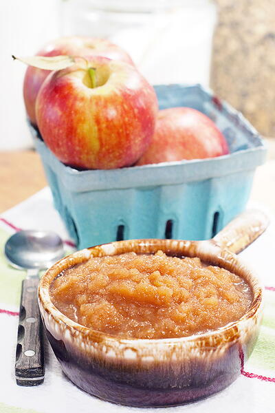 Spiced Slow Cooker Applesauce Spiced Slow Cooker Applesauce