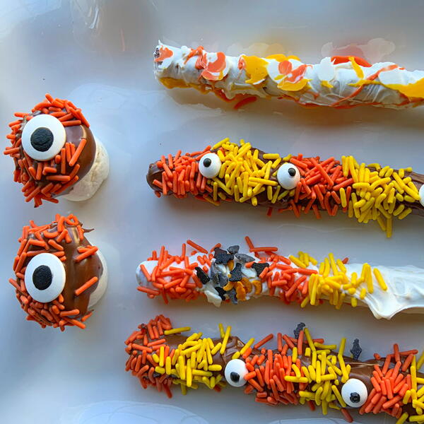 Dip Your Own Halloween Treats slow Cooker Dip Your Own Halloween Treats {slow Cooker}