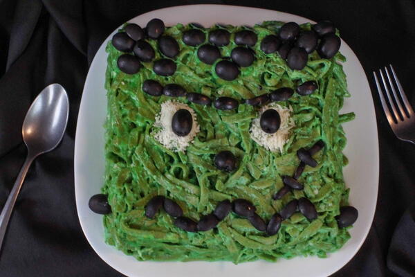 Frankenstein Fettuccine halloween Pasta Frankenstein Fettuccine (halloween Pasta)