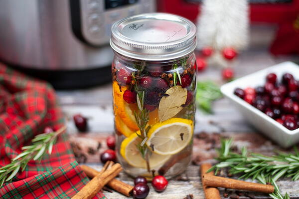 Christmas Potpourri Simmer Pot Christmas Potpourri Simmer Pot