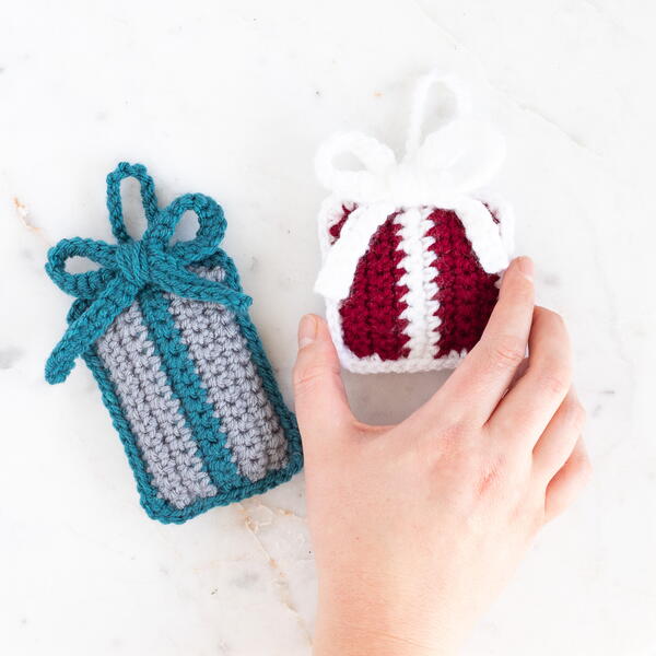 Pretty Present Ornament Pretty Present Ornament