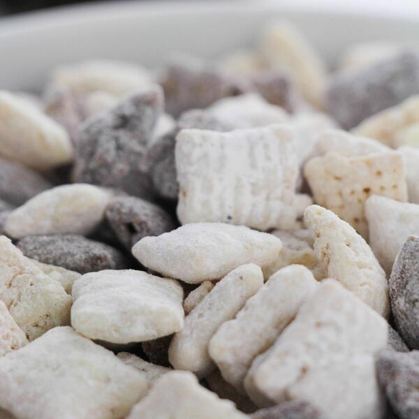 Cookies And Cream Muddy Buddies Cookies And Cream Muddy Buddies