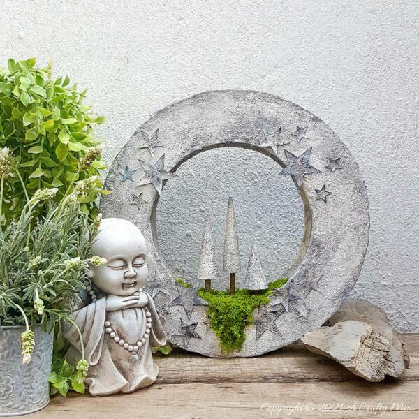 Festive Repurposed Cardboard Light Festive Repurposed Cardboard Light