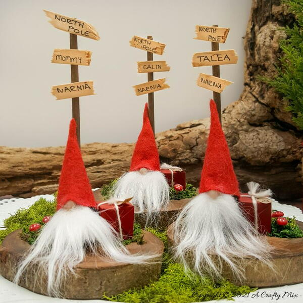 No-sew Miniature Sock Gnomes No-sew Miniature Sock Gnomes