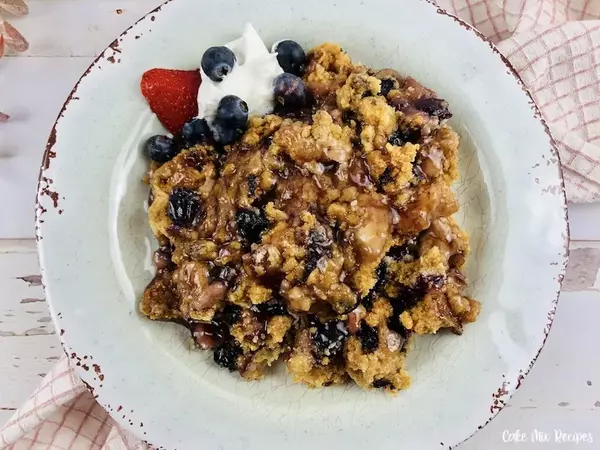 Berry Dump Cake Cobbler Berry Dump Cake Cobbler