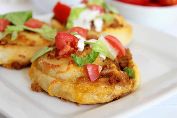 Quick And Easy Taco Pizza Rolls