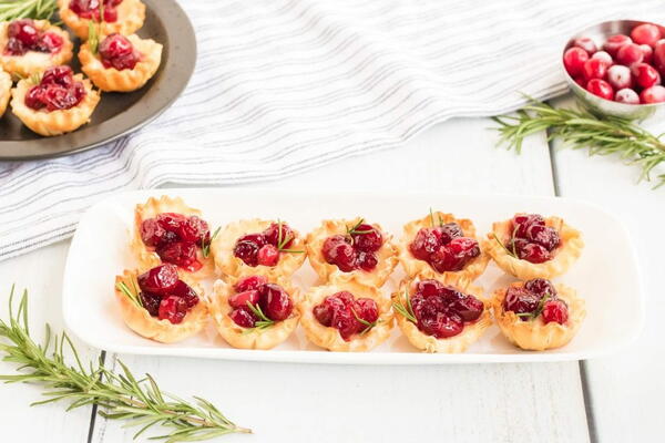 15 Minute Cranberry Brie Bites 15 Minute Cranberry Brie Bites