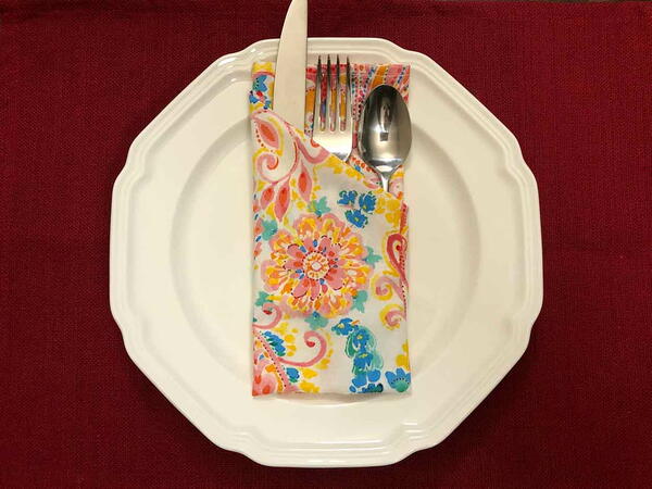 Diy Rolled Hem Napkins Diy Rolled Hem Napkins