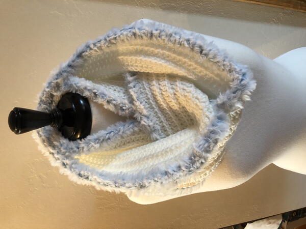 Beginner Winter Crochet Infinity Scarf Beginner Winter Crochet Infinity Scarf