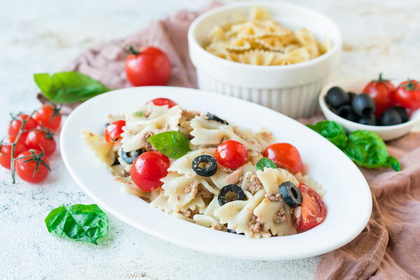 Easy Tuna Pasta Salad Easy Tuna Pasta Salad