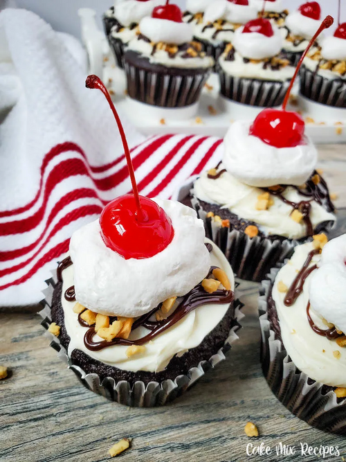 Hot Fudge Sundae Cupcakes Hot Fudge Sundae Cupcakes