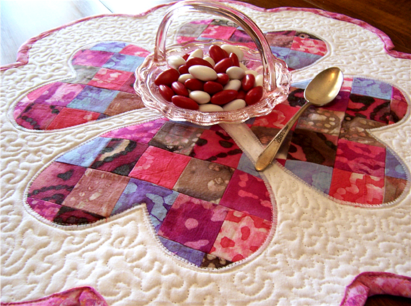 Quilted Valentines Day Table Mat Quilted Valentines Day Table Mat