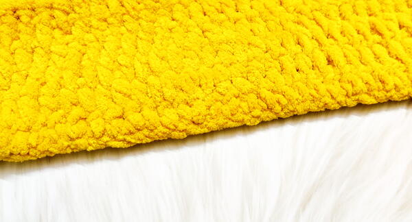 Two Row Repeat Crochet Blanket With Chunky Yarn Two Row Repeat Crochet Blanket With Chunky Yarn