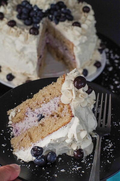 Coffee Flavored Cake With White Mocha Chocolate Frosting Coffee Flavored Cake With White Mocha Chocolate Frosting