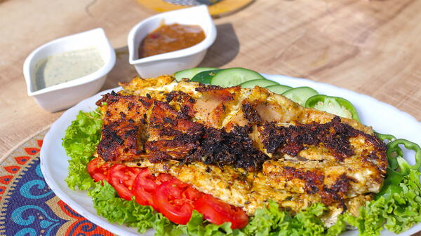 Tawa Fish Fry With Tasty Sauces Like Imli Ki Chatni Tawa Fish Fry With Tasty Sauces Like Imli Ki Chatni