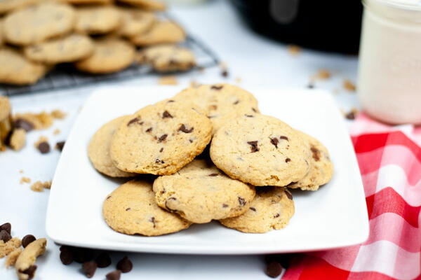 Air Fryer Chocolate Chip Cookies Air Fryer Chocolate Chip Cookies
