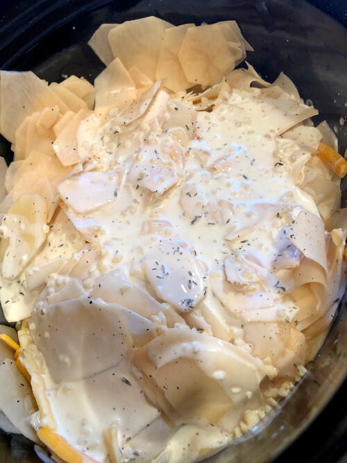 Slow Cooker Cheesy Scalloped Potatoes Slow Cooker Cheesy Scalloped Potatoes