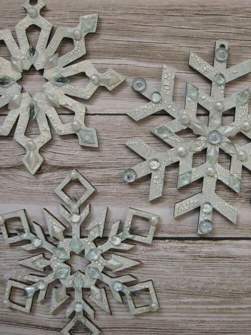 Elegant Snowflakes Elegant Snowflakes