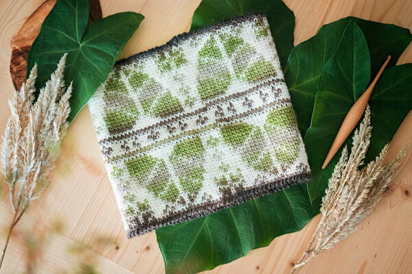 Monstera Crochet Cowl Monstera Crochet Cowl