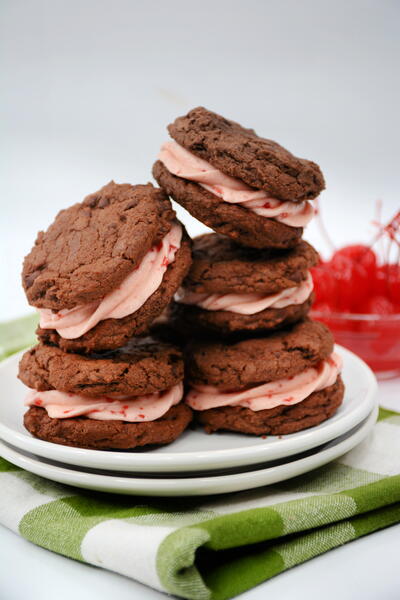 1985s Cherry Cola Cookie Sandwiches 1985’s Cherry Cola Cookie Sandwiches