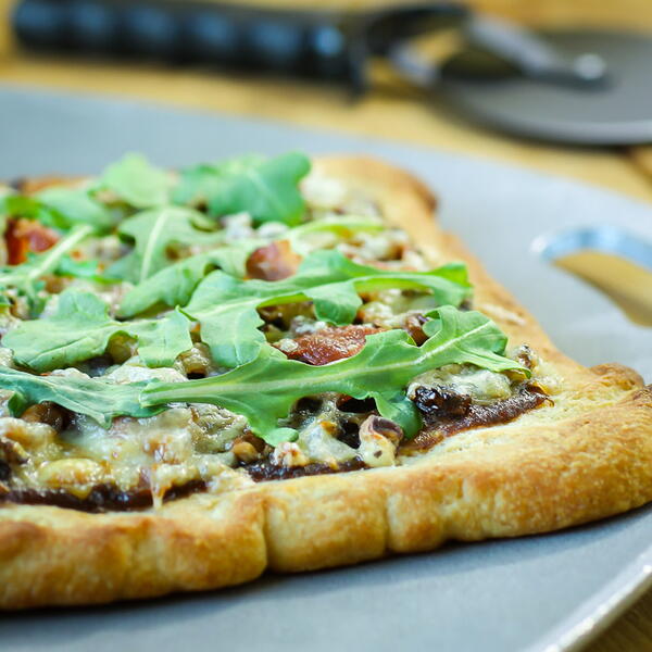 Bacon Pizza With Caramelized Onion Bacon Pizza With Caramelized Onion