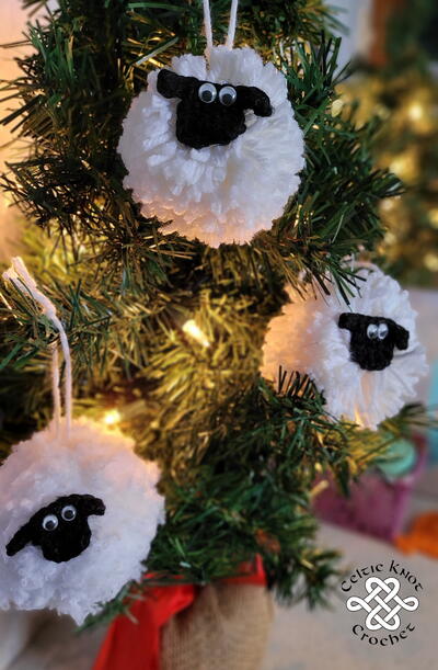 Pom-pom Sheep Ornament Pom-pom Sheep Ornament