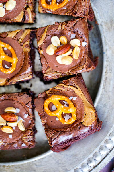 Chocolate Nutella Peanut Butter Cup Brownies Chocolate Nutella & Peanut Butter Cup Brownies