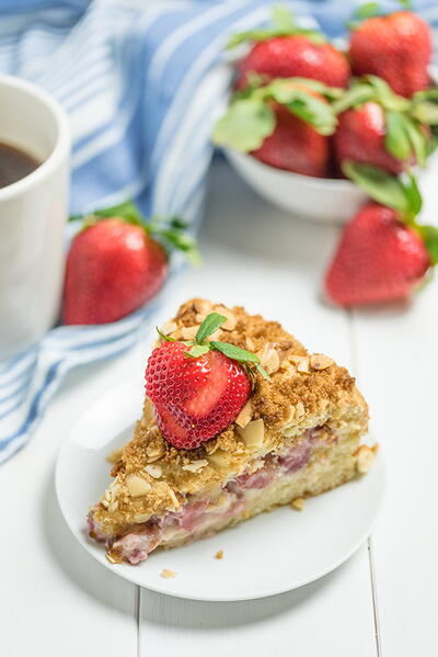 Fresh Strawberry Cream Cheese Coffee Cake Fresh Strawberry Cream Cheese Coffee Cake