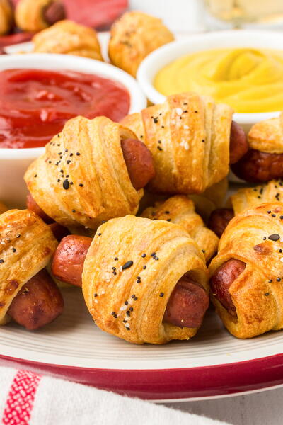 Pigs In A Blanket air Fryer Or Oven Pigs In A Blanket (air Fryer Or Oven!)