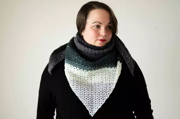 Simple Lace Triangle Shawl Simple Lace Triangle Shawl