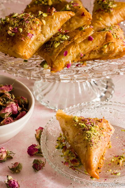 Easy Baklava Triangles Easy Baklava Triangles