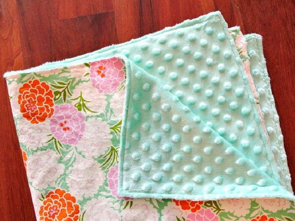 How To Make a Minky Baby Blanket In 30 Minutes by Suzy Quilts