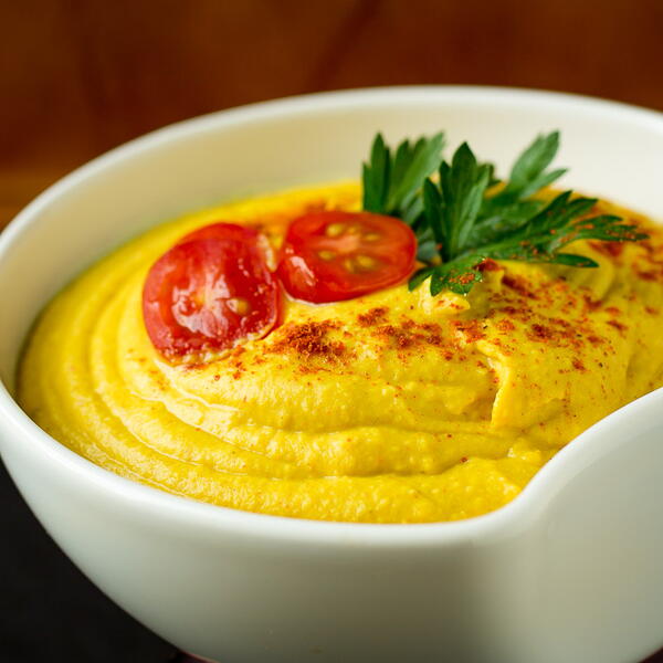 Turmeric Hummus