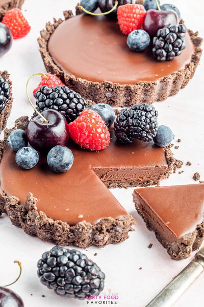 Mini Chocolate Pies With Oreo Crust