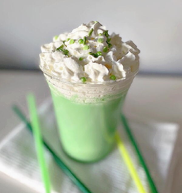 Copycat Mcdonalds Shamrock Shake Copycat Mcdonald's Shamrock Shake