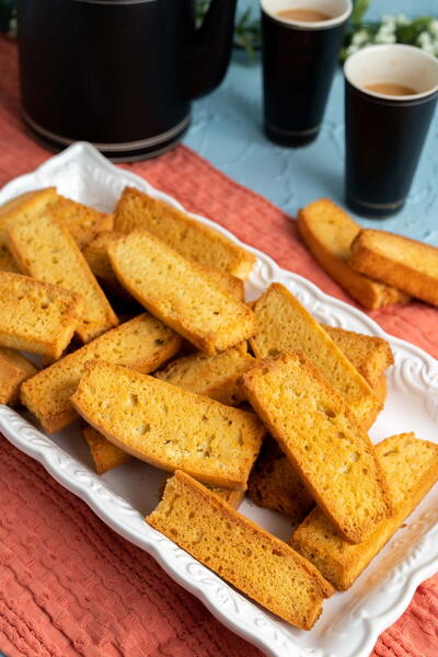 Cake Rusk (Pakistani/Indian Biscotti)